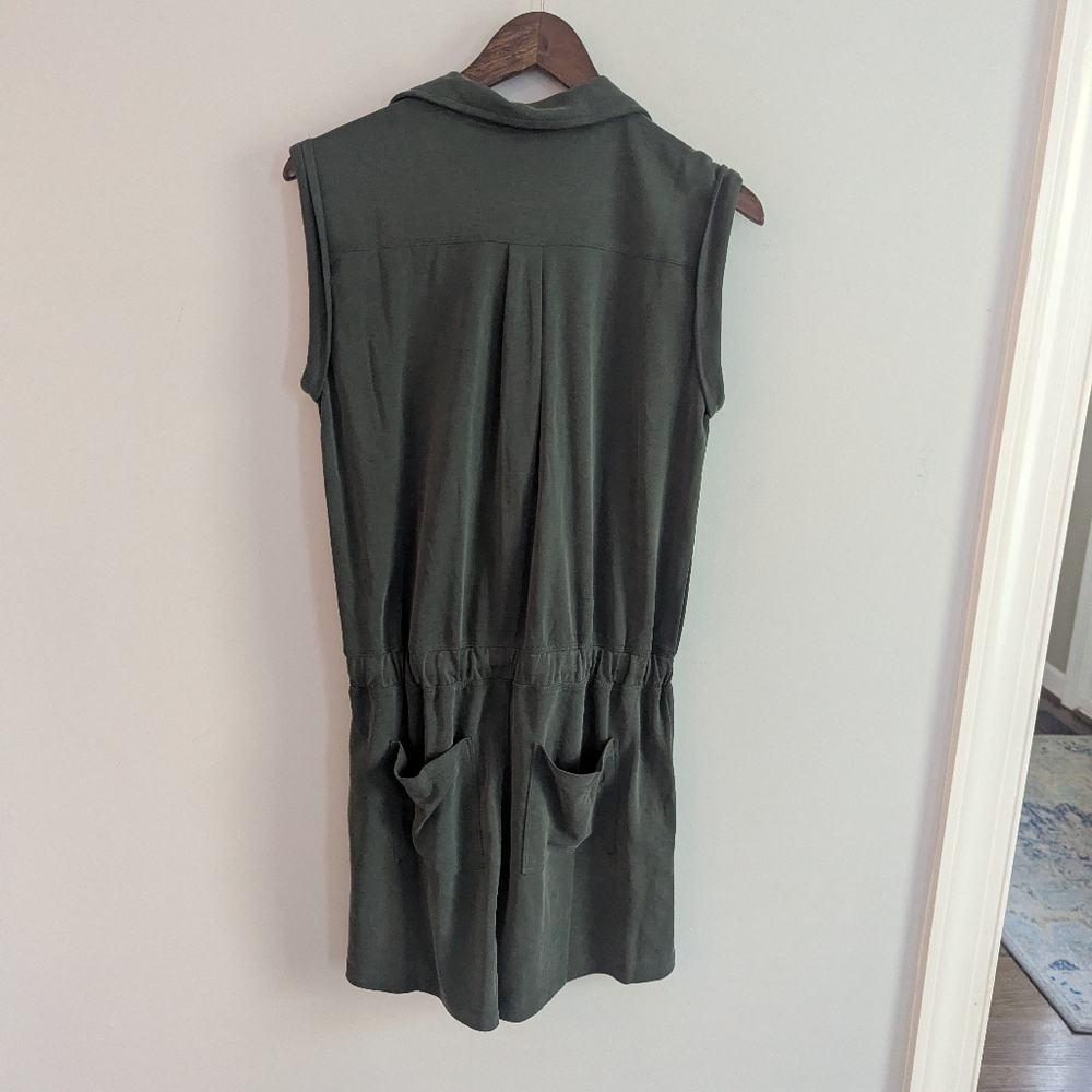 Women's NEW Lou & Grey Olive Green Romper Small - Picture 3 of 7